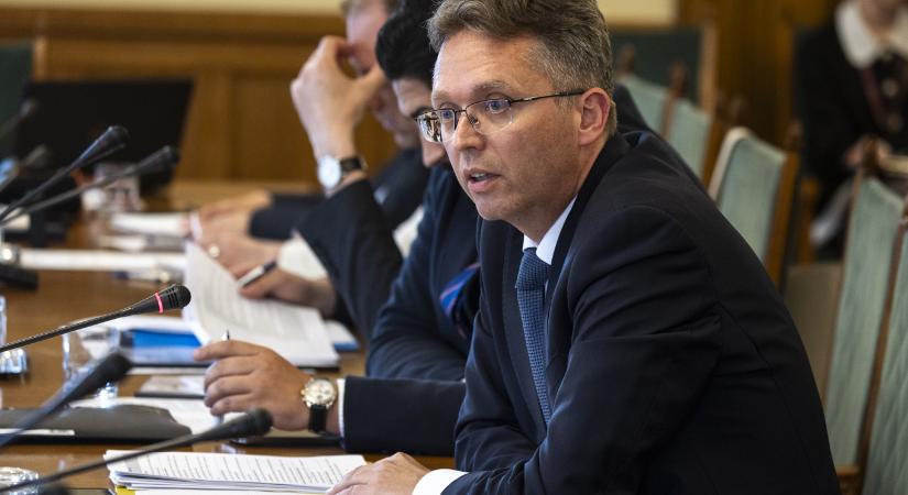Visszafizették a 17 milliárdnyi NKA-támogatás tizedét, Kis Grófo is visszaadott 5 millió forintot