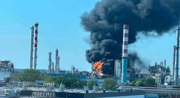 Robbanás történt a MOL tiszaújvárosi üzemében, egy ember meghalt