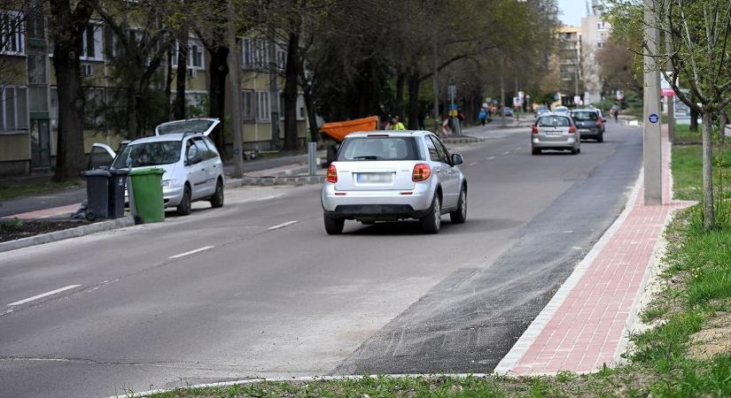 Megint lezárják a Cifrakapu utcát – vizsgálat kezdődik a nemrég felújított út állapota miatt