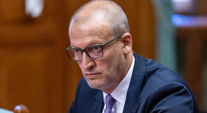 Tarr Zoltán: Egy miniszternek nem kell mindentudónak lennie, fontos, hogy tanuljon