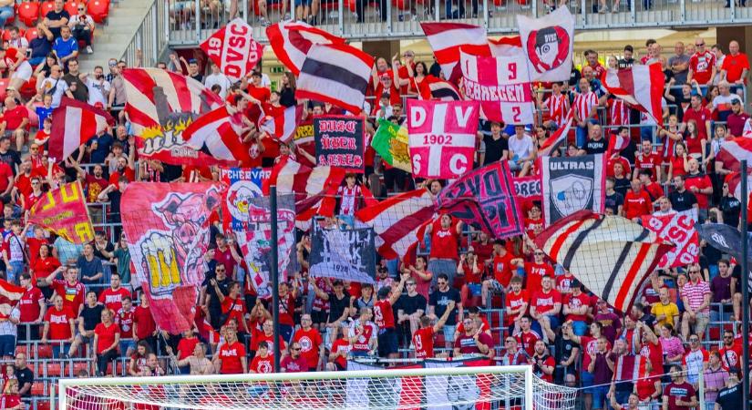 Tömve volt a lelátó; öt gólig jutott a DVSC! Ezeket a rangadókat még sokáig emlegetni fogják Debrecenben – videókkal!