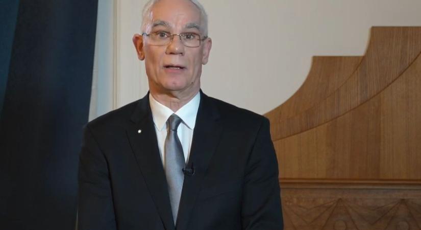 Magyar Péter szerint a kérdés, hogy „ki vette rá Orbán házi lelkészét” arra, hogy lobbizon K. Endréért