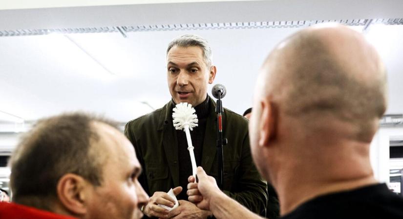 Vitézy Dávid: „Ez csalás, a költségvetés meghamisítása”