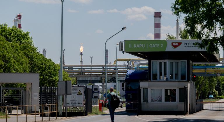 Friss információt közölt a debreceni egyetemi centrum a tiszaújvárosi robbanás négy sérültjéről