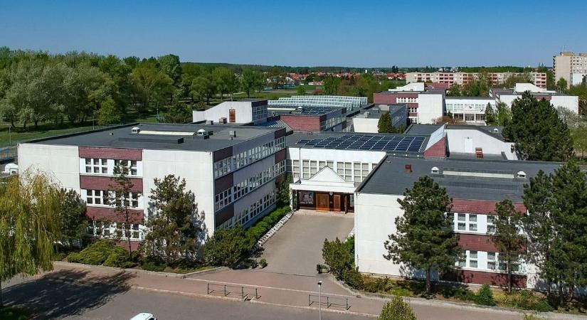 A Győri Baksa Kálmán Gimnázium diákja aranyérmet nyert az Európai Lány Informatikai Diákolimpián