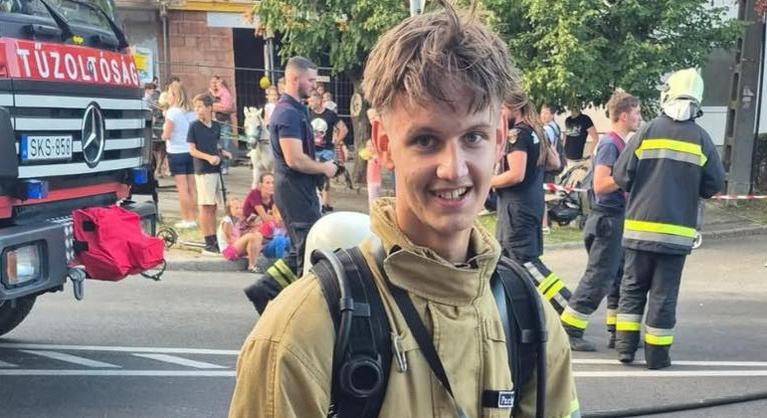 Egy 17 éves önkéntes tűzoltó mentett meg egy kisgyereket, minden másodperc számított