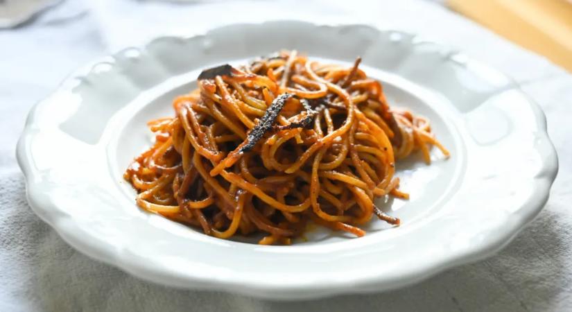 Az egyik legmenőbb olasz tésztához le kell gyilkolni a spagettit