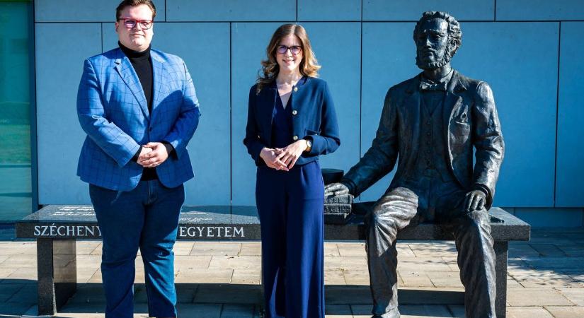 A mesterséges intelligenciától az azbesztmentesítésig: több mint hatvan ösztöndíjas mutatta be kutatását a Széchenyi Egyetemen
