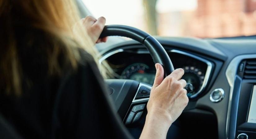 Nyolc méter után vége lett a vizsgának – ezen a banális hibán bukik el a legtöbb tanulóvezető