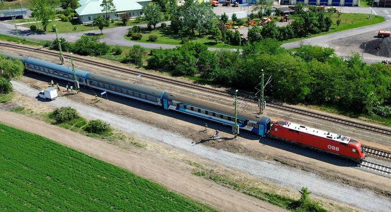 Egy hét után helyreállt a gyomai vasúti szakasz, miután kisiklott egy InterCity