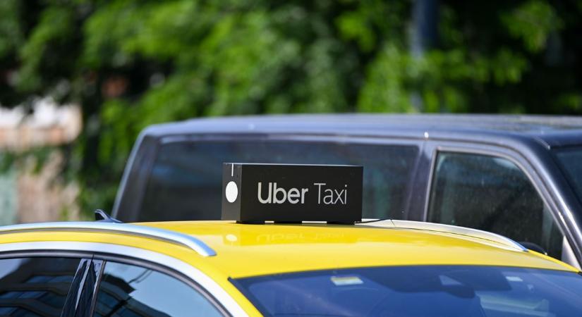 Nagy változás jön Kecskeméten: megérkezik az Uber, olcsóbban utazhatnak az utasok