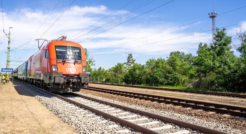 Helyreállították a múlt heti kisiklásban megrongálódott vasúti vágányt