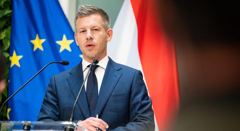 Magyar Péter 2 százalékos növekedésre számít, a nyugdíjasok pedig ősszel kaphatják meg a támogatást