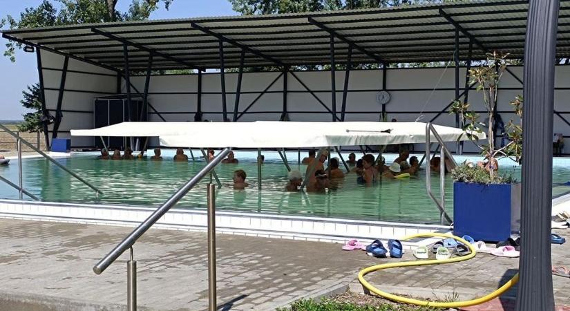 Mi már tudjuk, mennyibe kerülnek a belépőjegyek a csornai strandra, mutatjuk!