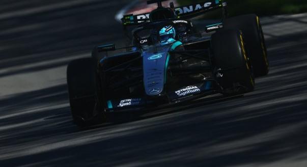 Antonelli támadta, de Russell nyerte a sprintet az F1-es Kanadai Nagydíjon