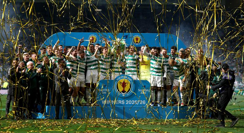 A bajnokság után a kupát is behúzta a Celtic
