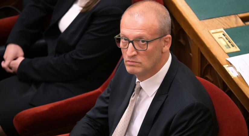 Tarr Zoltán: Maximum fél éve van hátra a közmédiának