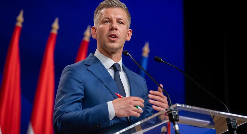 Magyar Péter feleannyi fizetésért dolgozik, mint Orbán Viktor, augusztus 20-ig végezni akar a NER botrányainak az átvilágításával