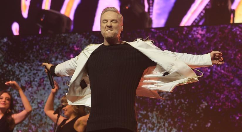 Ezrek mentek el Bereczki Zoltán 50. születésnapjára szombaton - Szinetár Dóra is ott volt
