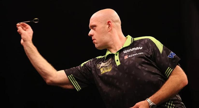 Darts: Van Gerwen a gyenge kezdés után döntő legben jutott tovább