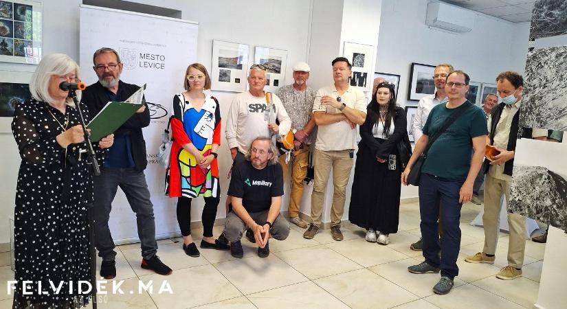 Csoportos tárlattal tisztelegnek a lévai és környékbeli fotográfusok előtt