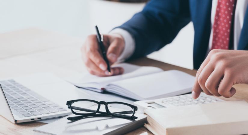 Elvágnák az adóelőnyöket: fordulat jöhet a családi vagyonkezelésben