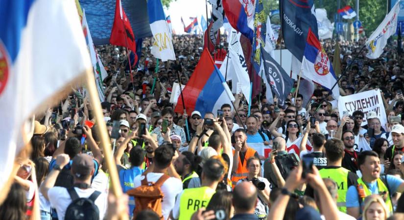 Ezekről beszéltek a Slaviján