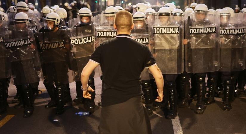 „Vučić egy nagyon megrémült ember”