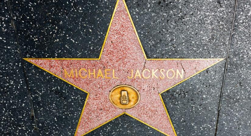 Még mindig tarol a mozikban a Michael Jackson-film