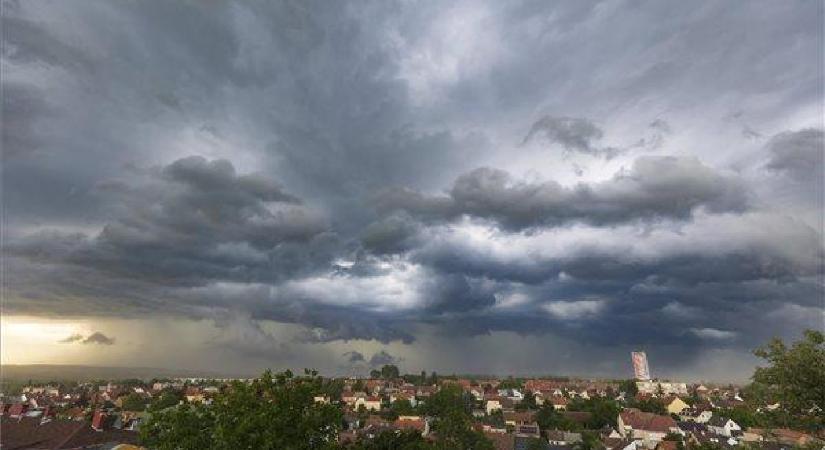 Már tudjuk, hol lesz eső pünkösdkor, jókora területre szakad rá az ég
