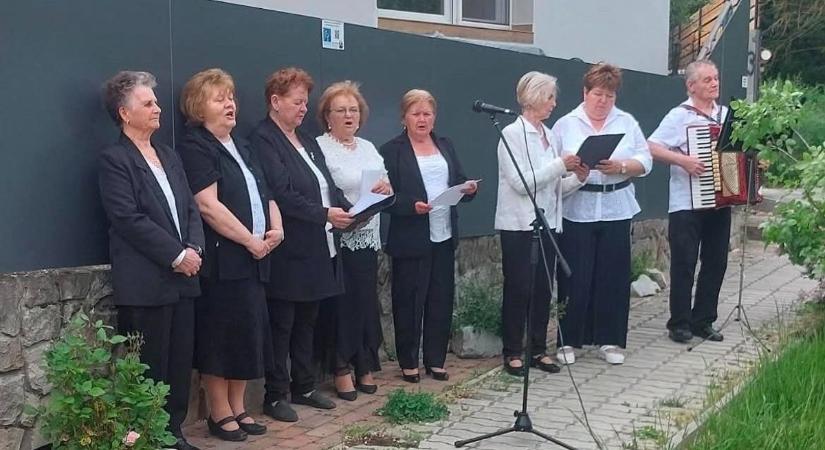 Az egyik legnagyobb volt a műfajban, rá emlékeztek (videó)