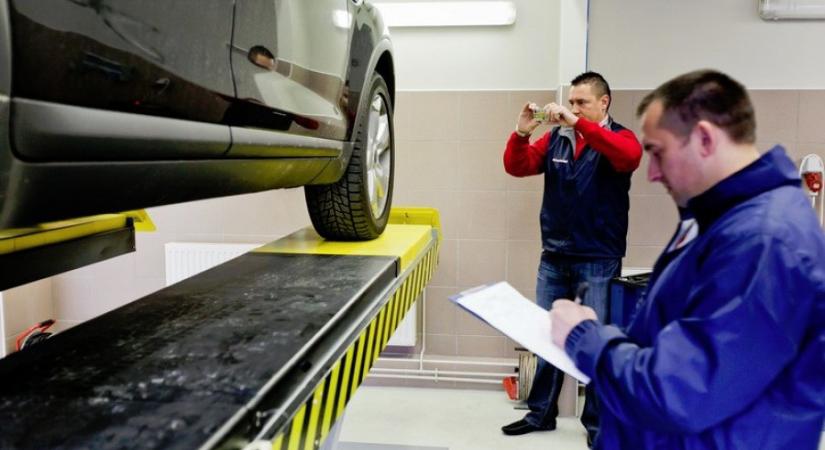 Nem kell évente műszakira vinni a régebbi autókat az EU-ban