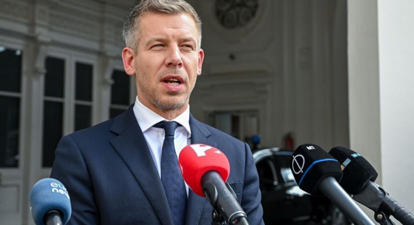 Saját fizetését is megvágja Magyar Péter: kevesebb lesz a miniszterek, a képviselők és a polgármesterek pénze is