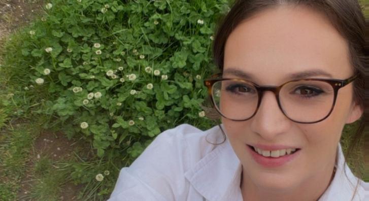 Különös dologra bukkant kertjében egy fiatal nő, alig akart hinni a szemének