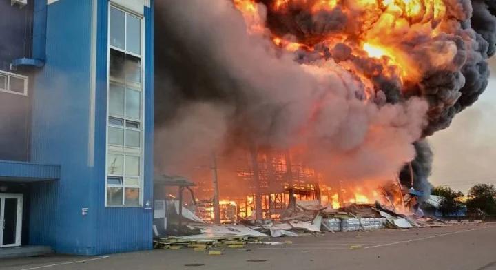 Két ember meghalt egy orosz támadás következtében Kijev megyében