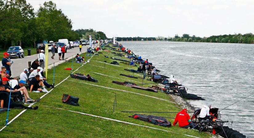 Pattanásig feszült idegek a zárónapon: alig fél pont választotta el a győztest a történelmi sikertől