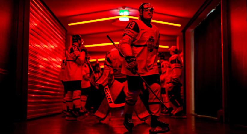 Ha vasárnap kikapnak a britek, biztosan benn marad a magyar hokiválogatott az elitben