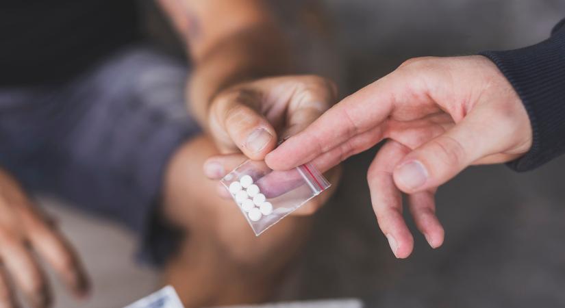 Pokollá vált az élet: drogosok vették át az uralmat egy belvárosi társasházban