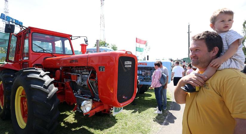 Dübörgő legendák Kiskőrösön: több mint száz Dutra idézte meg a magyar gépgyártás aranykorát  fotók, videó