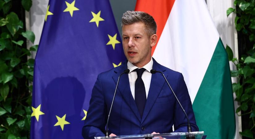 Magyar Péter keményen nekiment Gulyás Gergelynek: Vajon mit keres még a Parlamentben?
