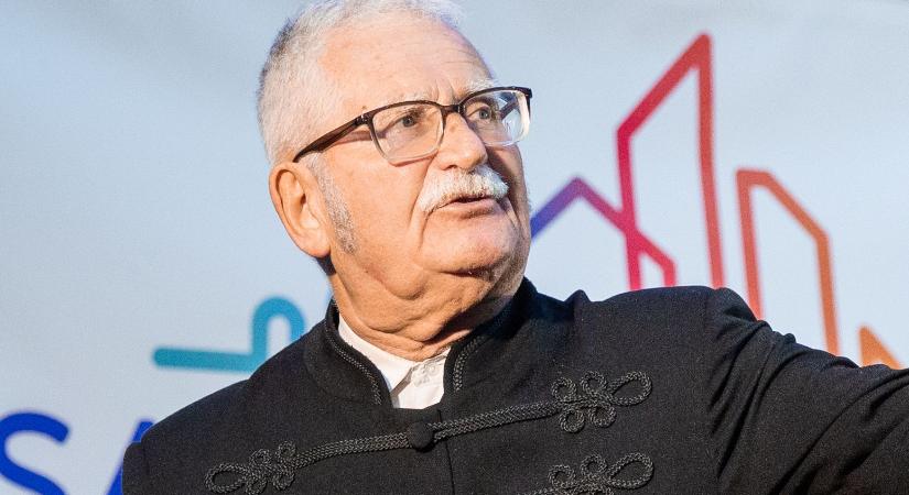 Elhunyt Timon Kálmán aranydiplomás építészmérnök