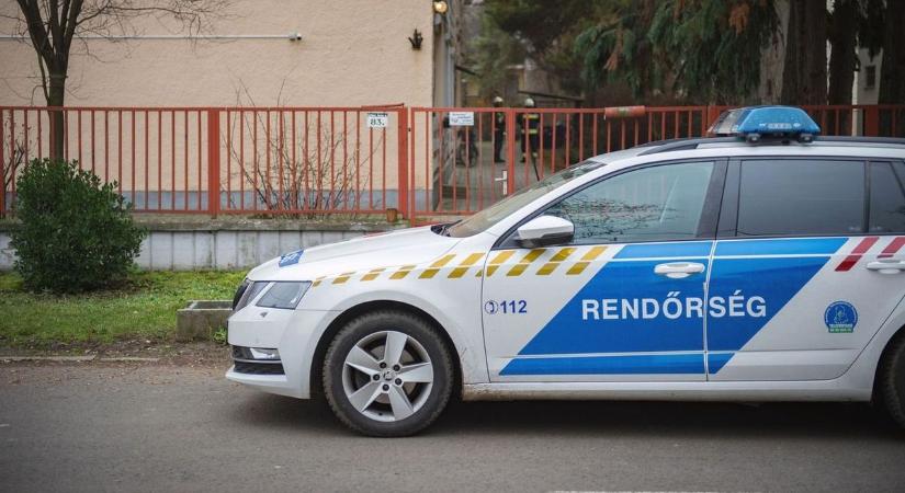 Rendőrök lepték meg a 4 éves Bencét, ezt a látogatást lehet, hogy sosem felejti el - videóval!