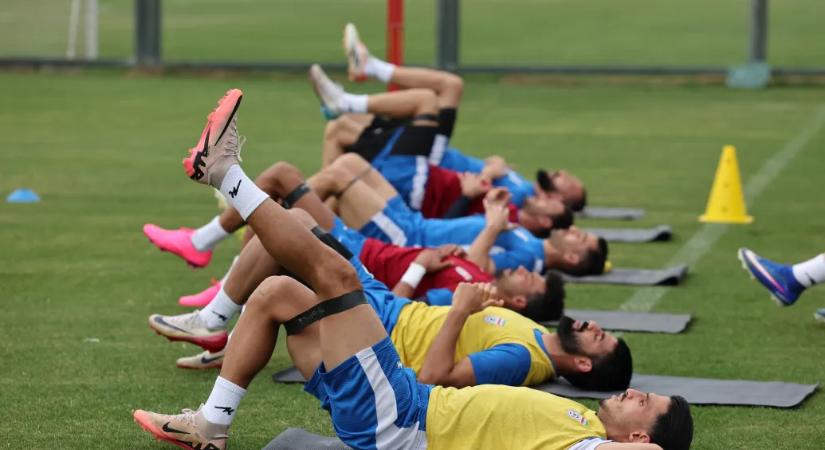 Az USA helyett inkább Mexikóban készül a vb-re az iráni futballválogatott