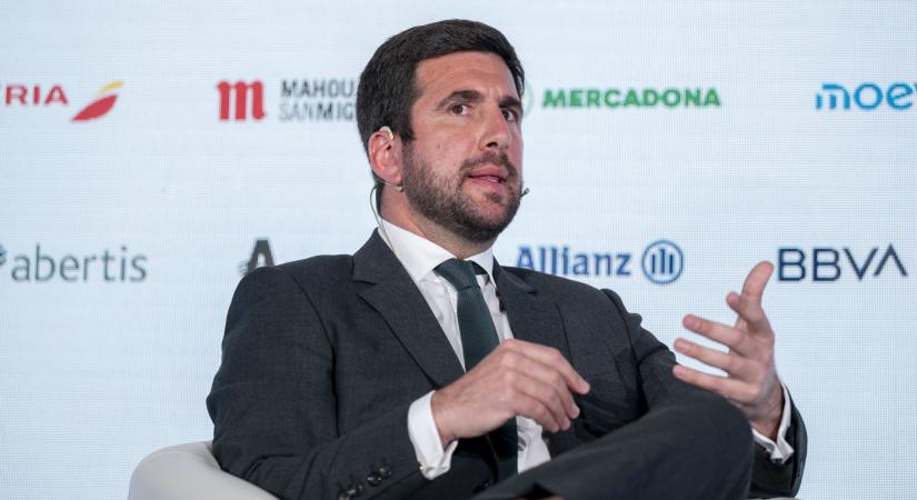 Hivatalos: Enrique Riquelme lesz Florentino Pérez kihívója