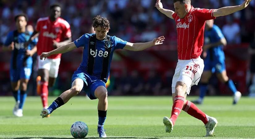 Tóth Alex 57 percet kapott az El-be jutó Bournemouthban, bennmaradt a Tottenham
