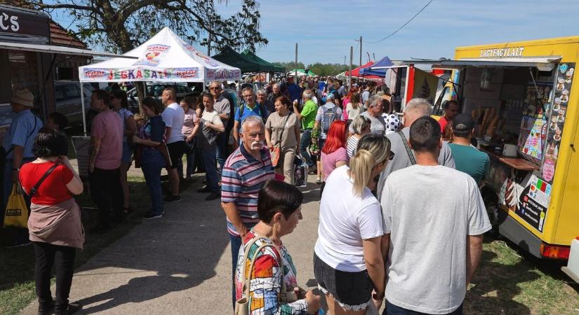 Olyan furcsaságokba botlottunk a ruzsai vásárban, hogy csak pislogtunk