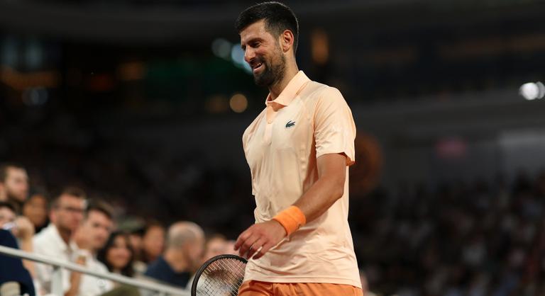 Próbára tették Novak Djokovicsot a párizsi éjszakában, de egyelőre nem történt tragédia