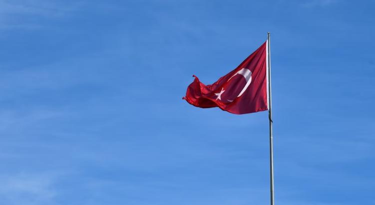 Sivatagi óriásnaperőművel tör élre Törökország a megújulók versenyében