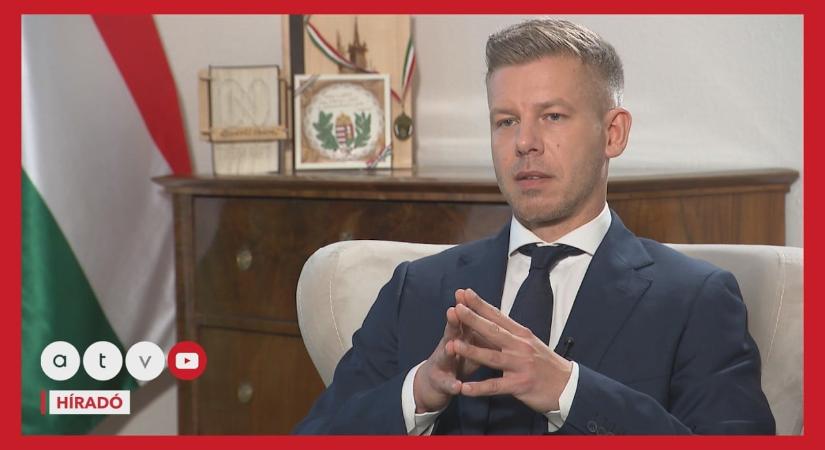 A szakértő szerint erősödhet a Tisza támogatottsága a politikusi bérek visszavágásával