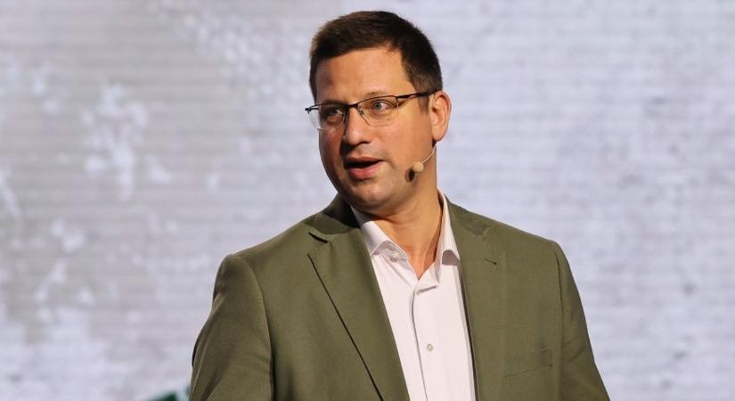 Gulyás Gergely keményen odaszúrt Magyar Péternek: folytatódik a Facebook-háború
